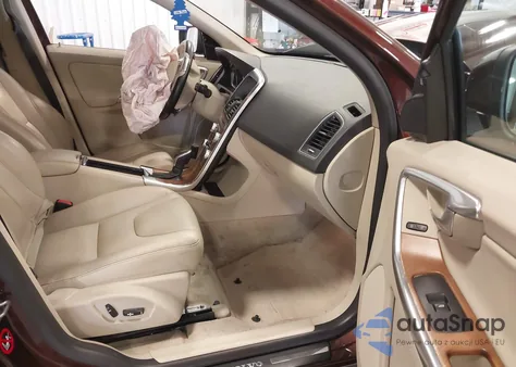 2015 Volvo Xc60 T6 from USA, damaged, VIN YV4902RK2F2642026